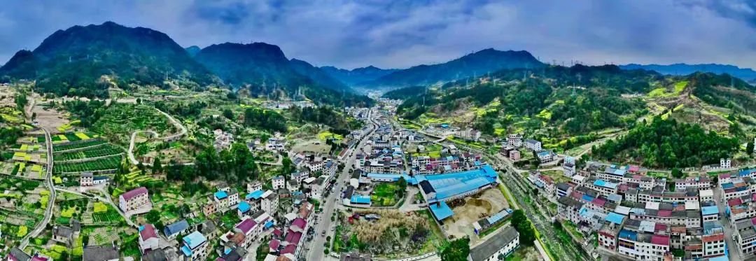 1680490671968194.jpg 1680490671968194.jpg